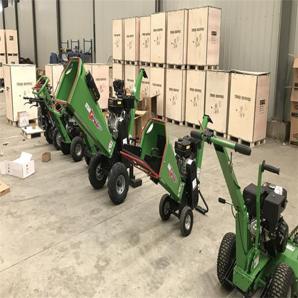 220cc 7.5HP Small Tree Branch Shredder Machine 4 Stroke Automatic Feeding