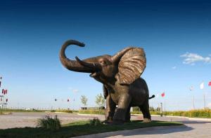 China Giant Outdoor Copper Animal Sculpture Elephant Garden Decoration Handicraft on sale