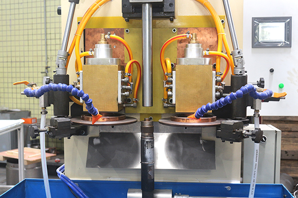 Hwashi Automatic TIG Welding Machine 40000A Shock Absorber And Seam