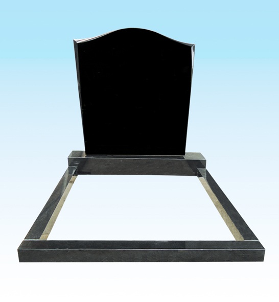 russian style upright heart shape memorial stone with kerb