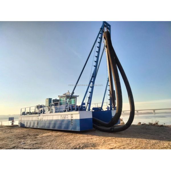 Diesel Engine Jet Suction Dredger 20m Dredging Depth 10 Inch Draught
