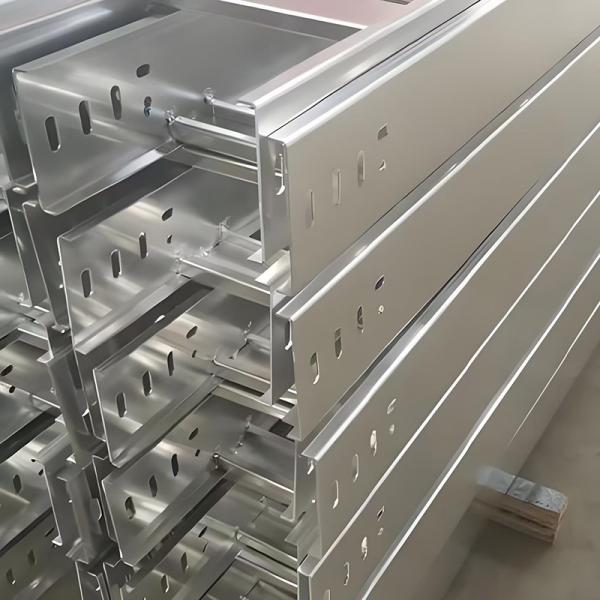 High Load Capacity Ladder Type Cable Tray With Galvanized Finish High Flexibility Up To 500kg