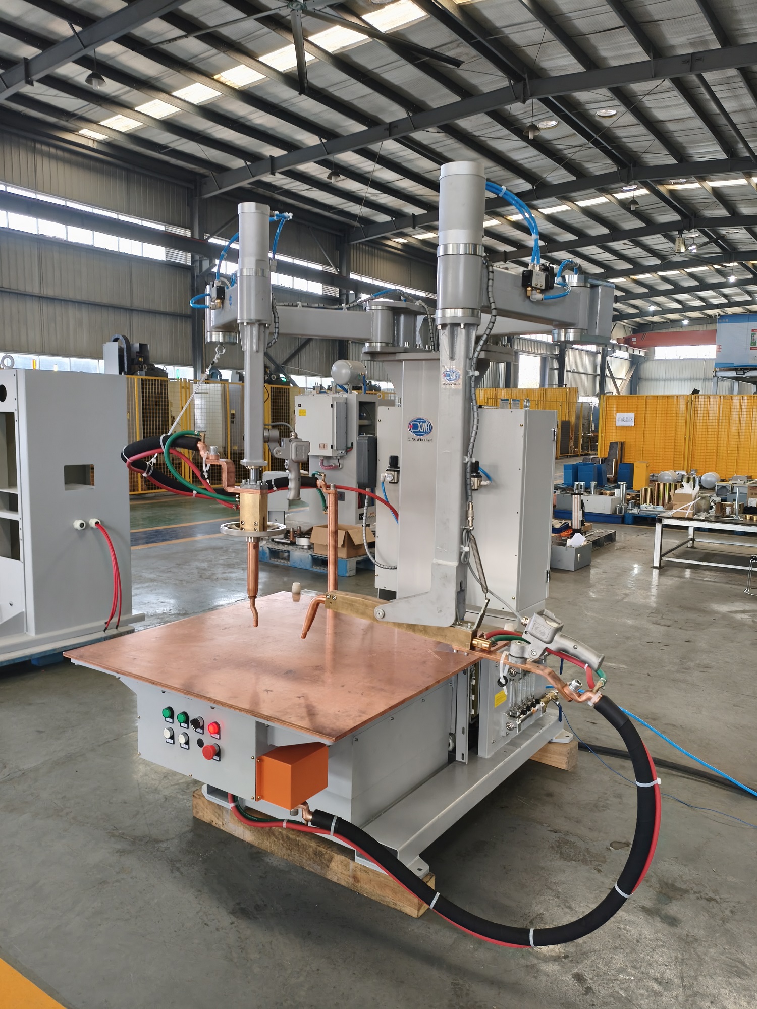 medium frequency platform spot welding machine