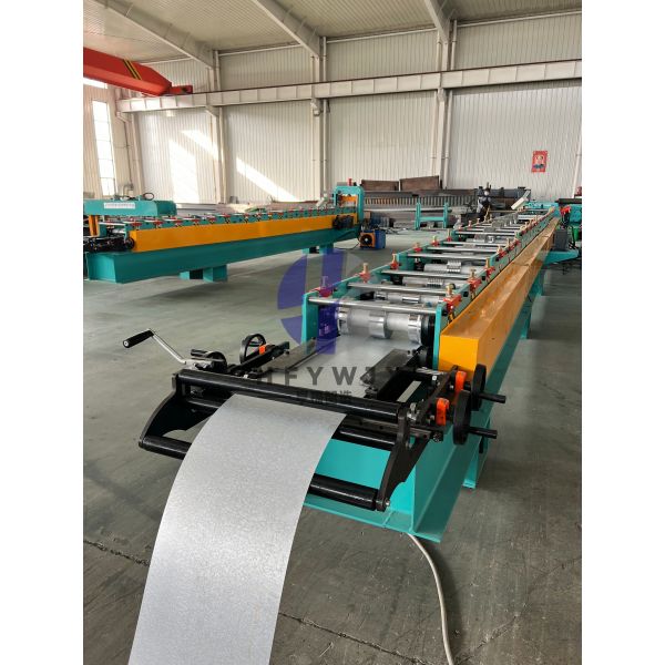 Hydraulic Pressure Gutter Downspout Machine For Customized Roof Drainage Solutions