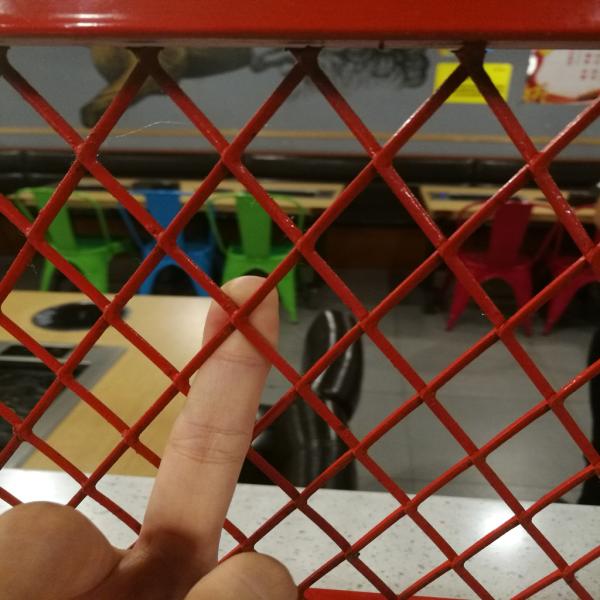 Decoration Expanded Aluminum Mesh , 0 . 4mm Thickness Red Coating Expanded Mesh