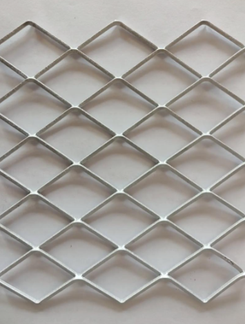 Industrial application of diamond expanded metal wire mesh as machine guarding