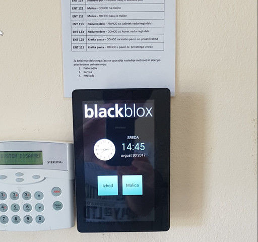 Rugged Wall Mounted Android POE 7 Inch Tablet With IPS Touch Screen For Smart Home