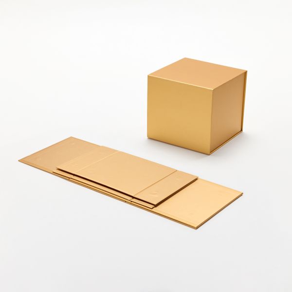 Magnetic Customization Clamshell Gift Box Corrugated Board With UV Coating
