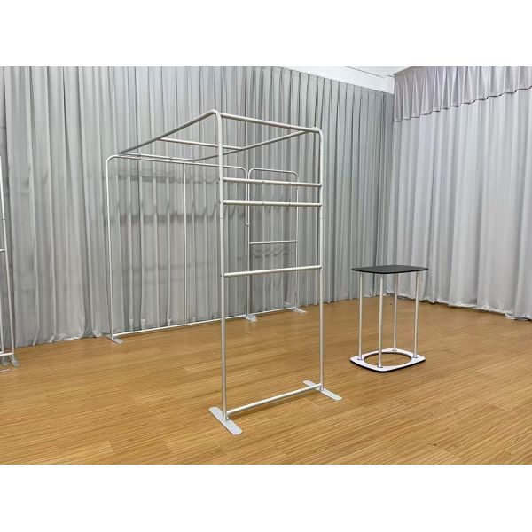 Easy Setup Trade Show Booth With Lightweight Fabric Display