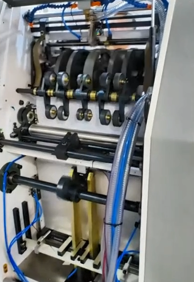 Automatic Book Block Mounting Machine with Separate Stacking Function for Photo Book Production
