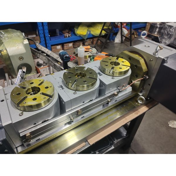 Rotary table close-up view