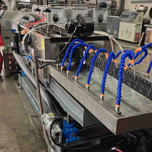 Automatic PE PP Single Wall Corrugated Pipe Extrusion Line Flexible Conduit Hose Making Machine