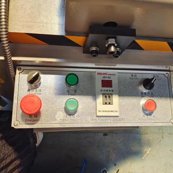 Combining Machine For Aluminum Windowdoor