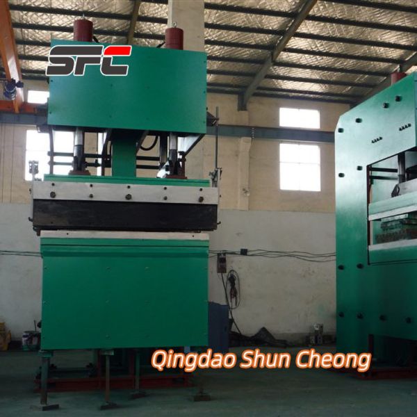Cooling System Integration Sidewall Belt Rubber Vulcanizing Press Machine with PLC Control and Customized Size