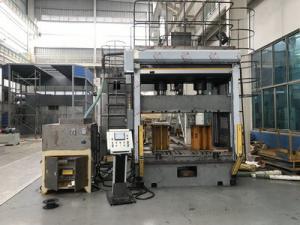 Quality Servo Drive CNC Hydraulic Press Unit 2m Long Worktable With T Type Slots for sale