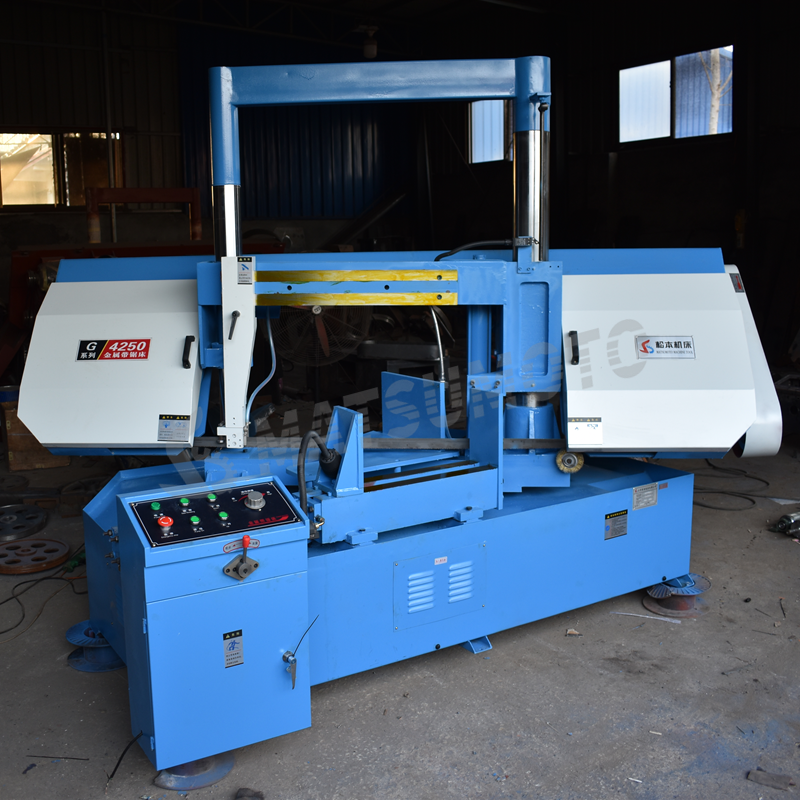 Vertical Lifting Metal Angle Sawing Machine G4250X Double Column Structure