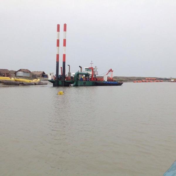Sand Dredger Dredges For Beach Sand Mining With Extendable Discharge Distance