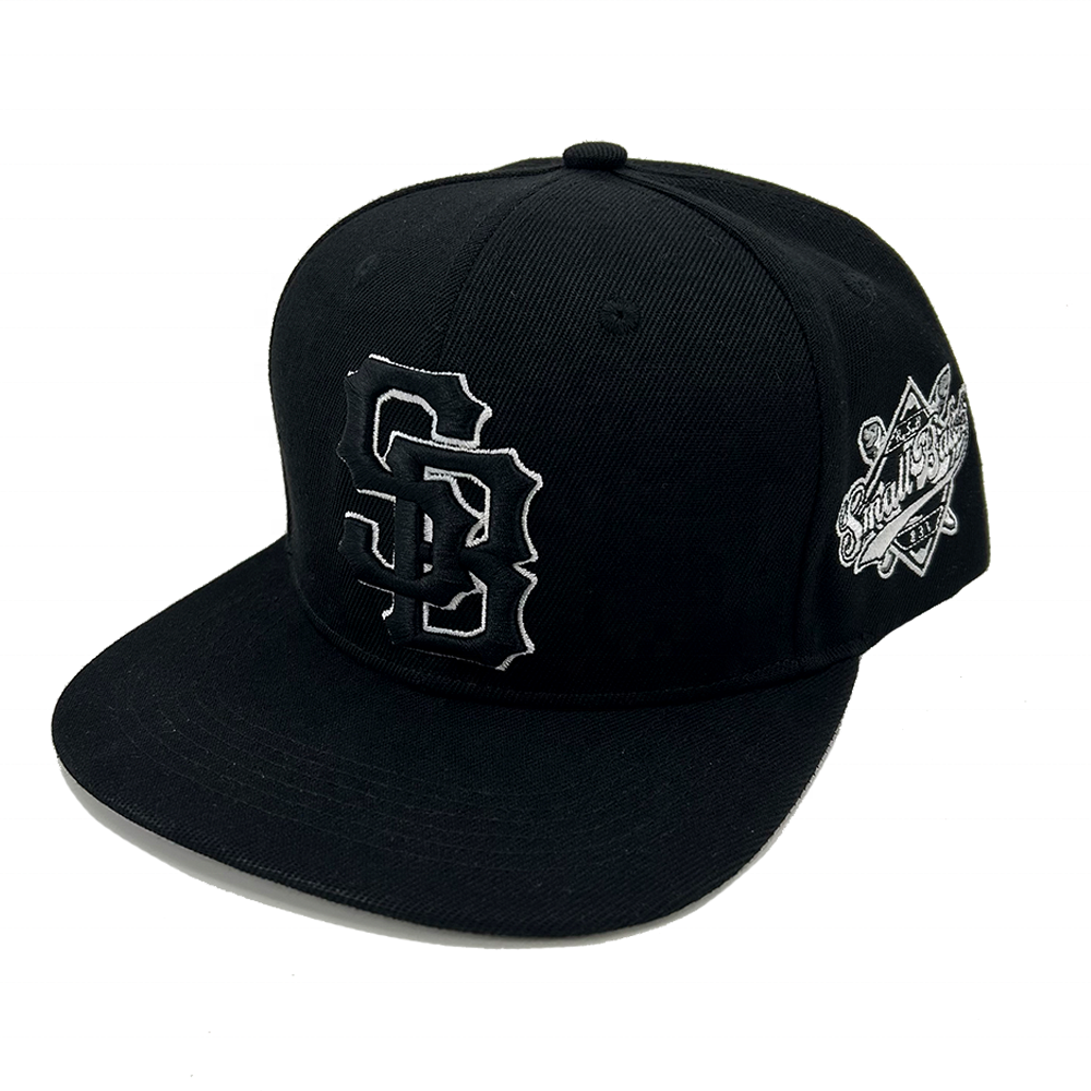 Custom 3D Embroidered 6 Panel Snapback Caps Flat Bill Brim Unstructured Adjustable