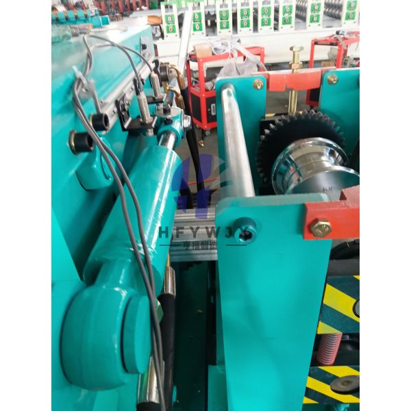 Hydraulic Pressure Gutter Downspout Machine For Customized Roof Drainage Solutions