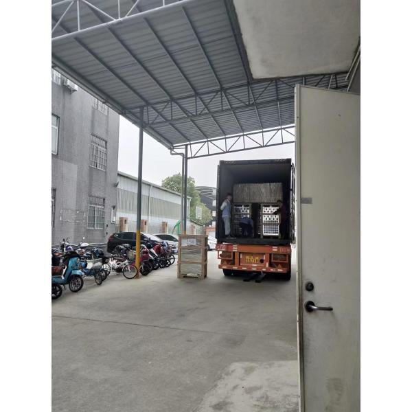 Energy Saving Air Conditioner with 40% Energy Efficiency Variable Frequency Drive and Intelligent IoT Control