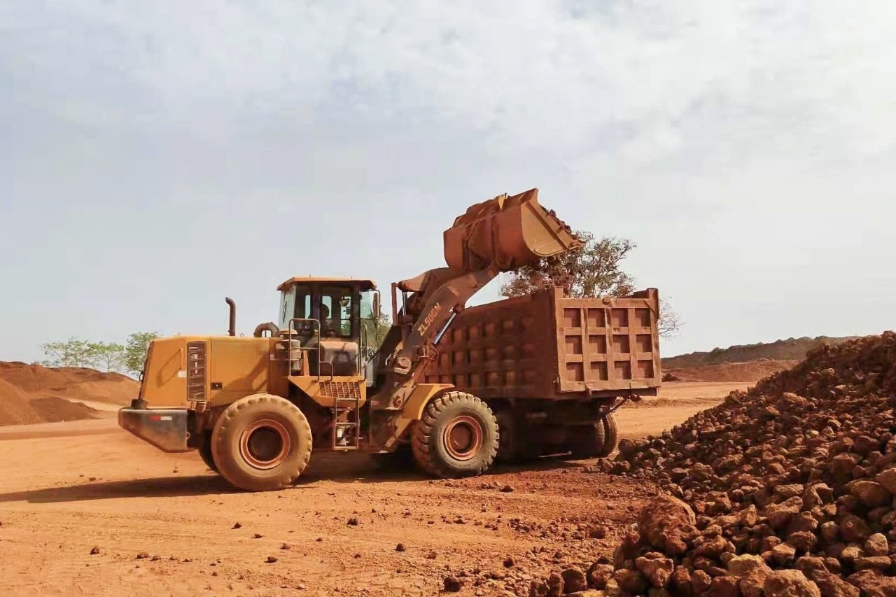 best price EV wheel loader china supply 5.5 ton Full Electric Loader XC958-EV Battery Powered Front End Loader Low Noise with Log Grapple for Timber Forestry Handling Construction Mining EV loader