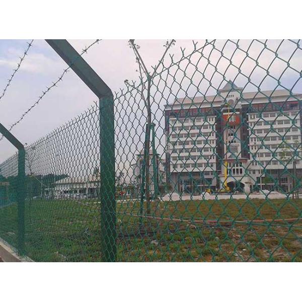 pvc-chain-link-fence-green-belt