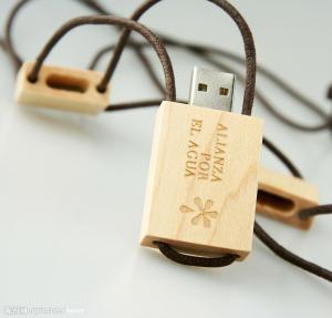 Quality Chinese Style Gift Wooden Bamboo USB Memory Stick 2GB 4GB 8GB for sale