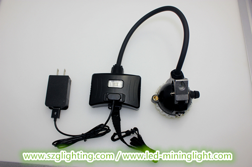 3.7V IP67 CREE Mining Cap Lights With Rear Warning Light Atex Certification