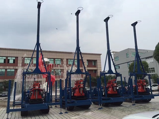 Soil Investigation Core Drilling Machine Easy Operation With Hydraulic Feeding Device