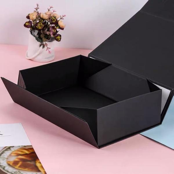 550gsm PMS Hot Stamping Box Small Magnet Cardboard Folding CDR