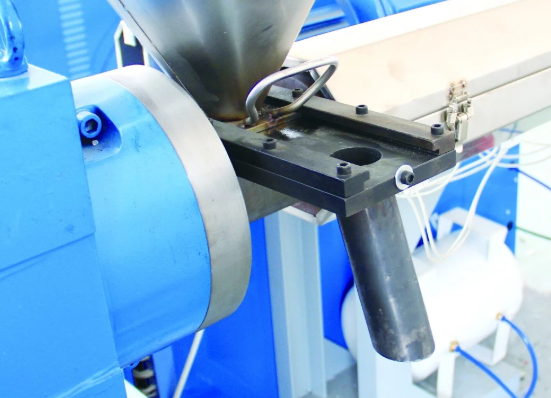 PP / PE Plastic Extrusion Machine Drinking Straw Extrusion Line 1 Year Warranty