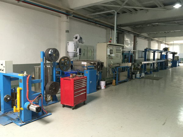 Low smoking Extrusion Line / Equipment Flame Resistant