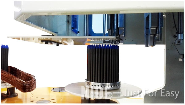 380V Voltage Automatic Stator Winding Machine 2 Winding Heads Electrical Motor