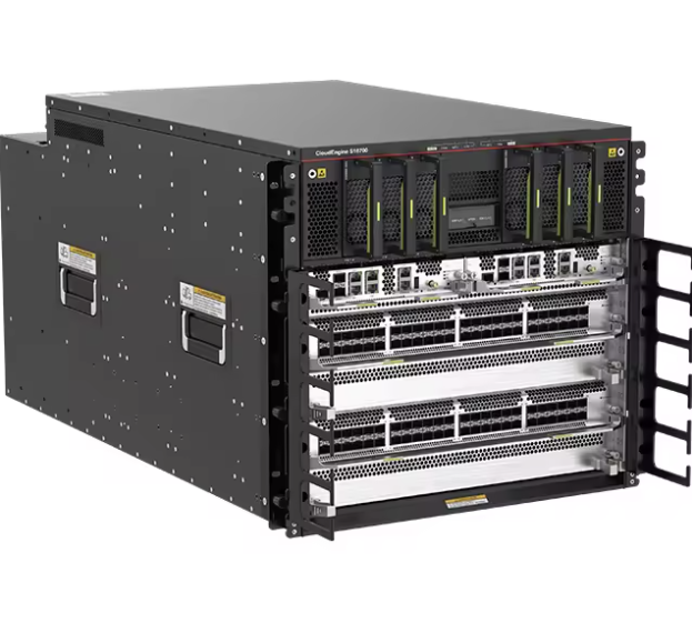 HUAWEI CloudEngine S16700-4 Switch with 17760 Mpps Forwarding Performance and 38.4 Tbit/s Switching Capacity for 400 Gbit/s Era