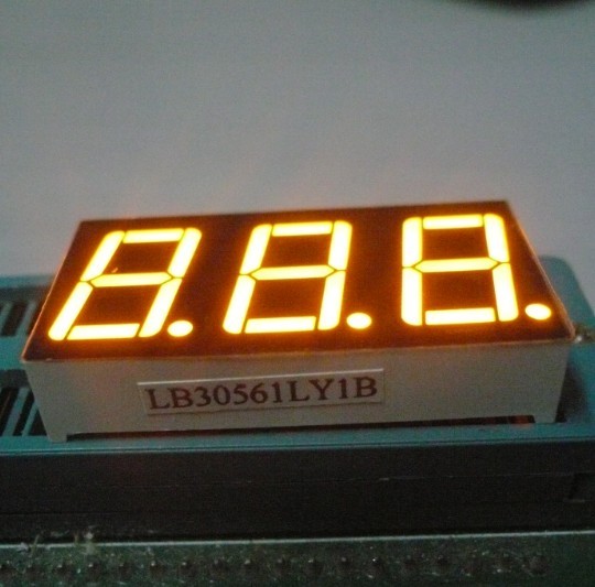14.2mm(0.56") White 3 Digit 7 Segment LED Display for digital Temperature /Humidity indicators