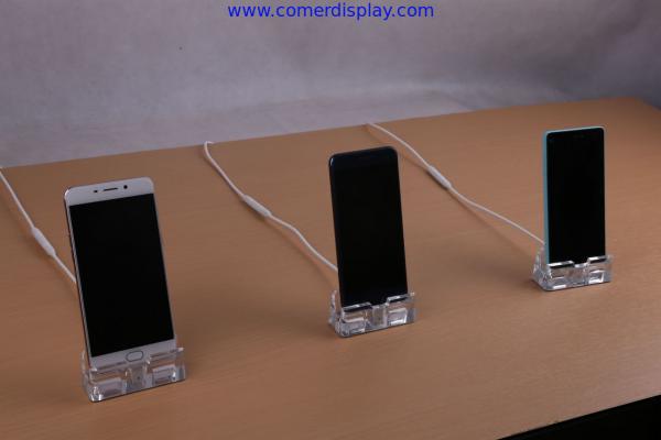 COMER Custom clear acrylic price tag with alarm security displaying systems and charging cables