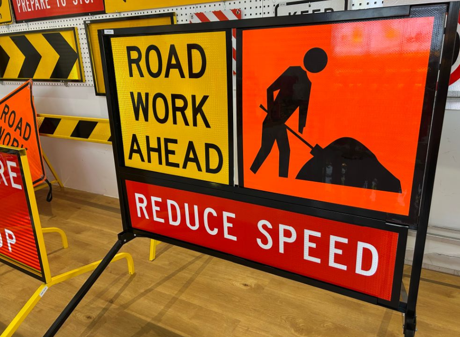 Australian Standard Class 1 Traffic Sign PVC Controller Corflute Multi Message Signs 600x600mm