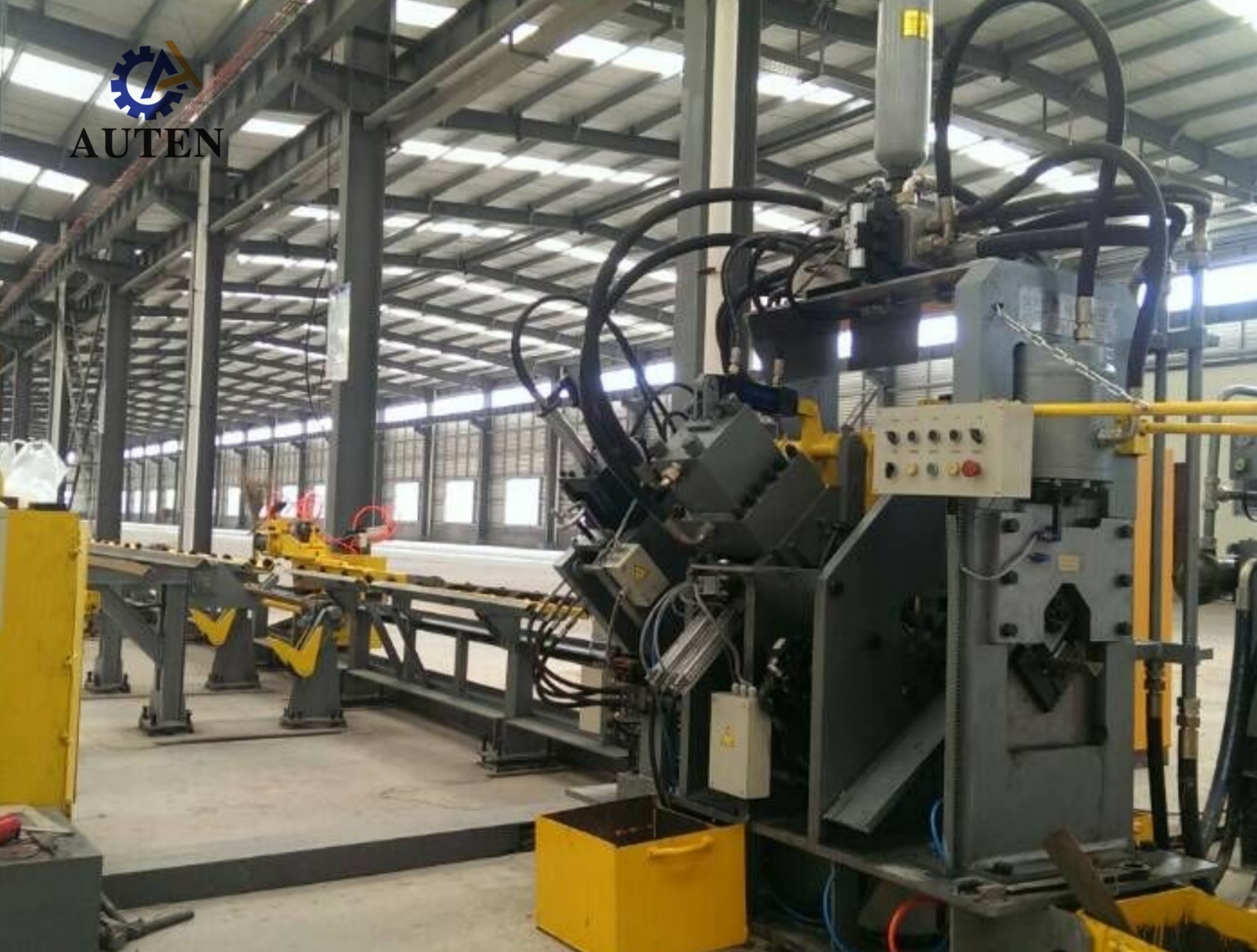 Professional CNC Angle Punching Marking And Shearing Line For Angle Steel