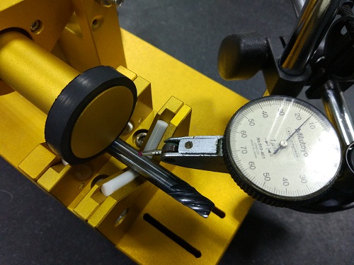 CMM Roundness Measurement System with Integrated Automatic Rotation Mechanism