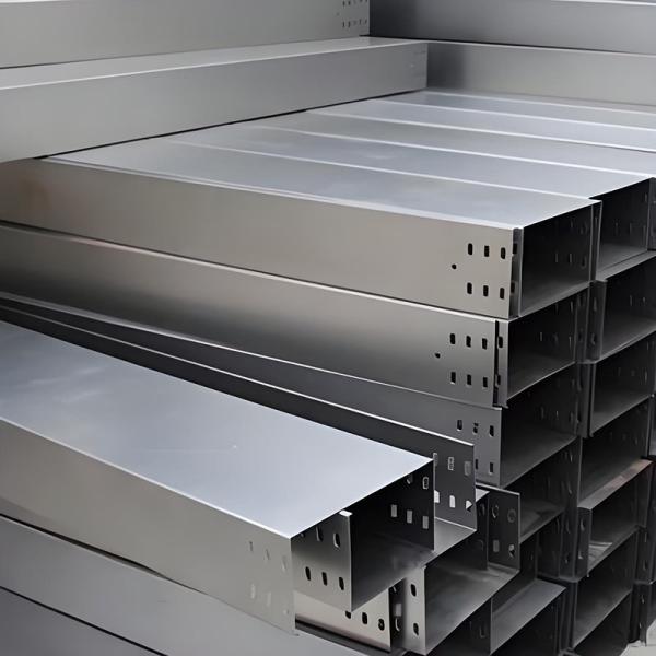 Solid Bottom Type Cable Tray Wall Mounted Weather Resistance And Easy Installation