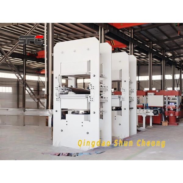 XLB-750*850*1 Rubber Vulcanizing Press Machine with 1.60 MN Total Pressure 500 mm Piston Stroke and CNC Control