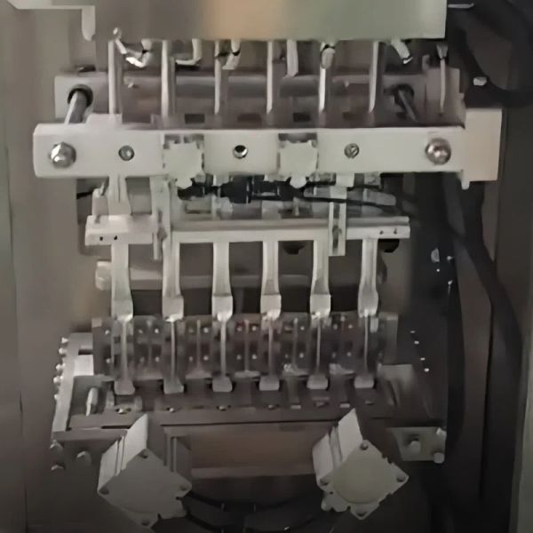 High Speed Multi Lane Packaging Machine Powder Sachet Packaging Machine 240Bags/Min