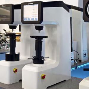 User Friendly Digital Rockwell Hardness Tester With Direct Readout Display