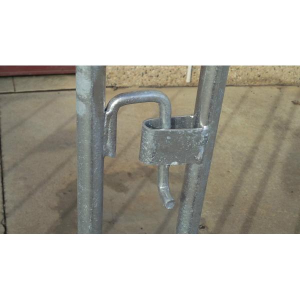 Interlocking pedestrian and crowd control barriers
