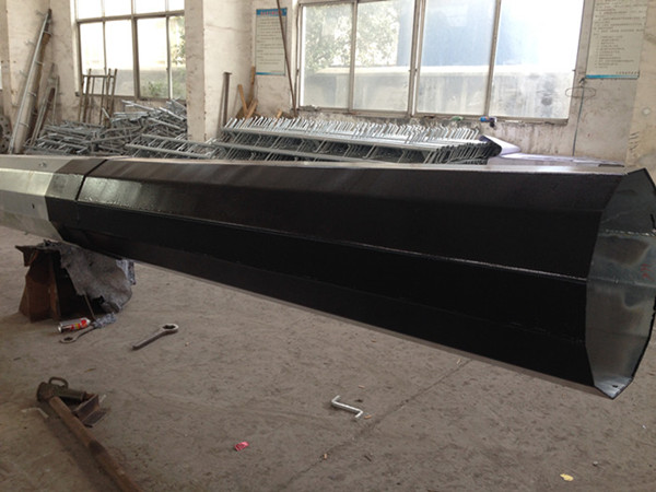 Hot Dip Galvanized Power Transmission Pole 2 Segments Section Slip Joint Connection