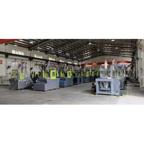 Automatic Hydraulic System Injection Moulding Machine For Making Baby Feeding Products 3