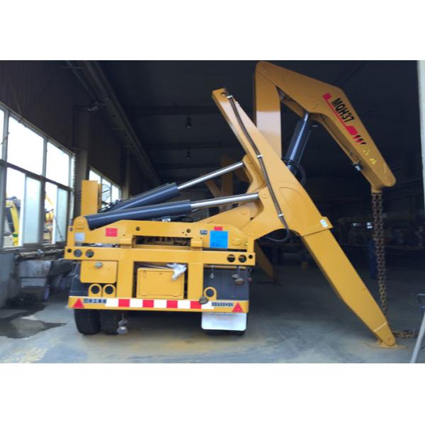 SINOTRUK Container Side Loader Working With HOWO 8X4 Cargo Truck Chassis