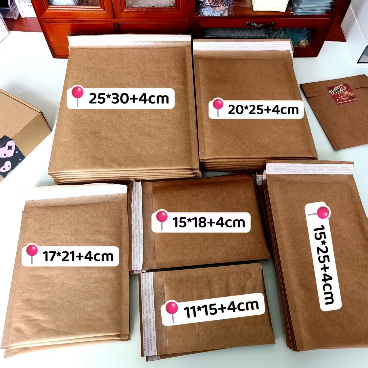 Multi-Size Honeycomb Paper Mailer with 3-Layer Honeycomb Structure and Self-Adhesive Seal, a Versatile Honeycomb Paper Bag