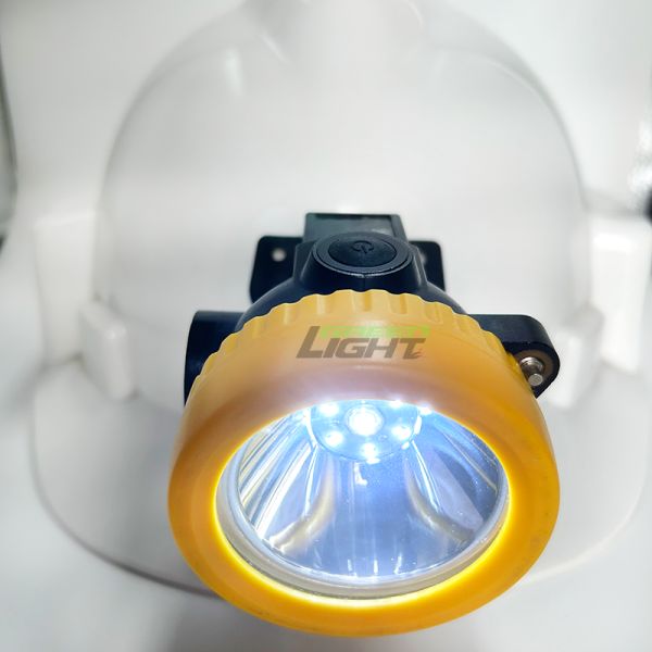 Durable LED Mining Lamps with wireless charging capability IP68 waterproof standard and powerful 2600mAh Li ion battery ideal for mining