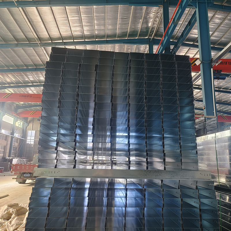Adjustable Width Slotted Cable Tray Telescopic Steel Trunking for Variable Cable Routing
